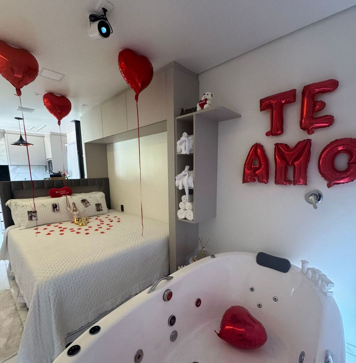 Decoração romântica com clima acolhedor e especial