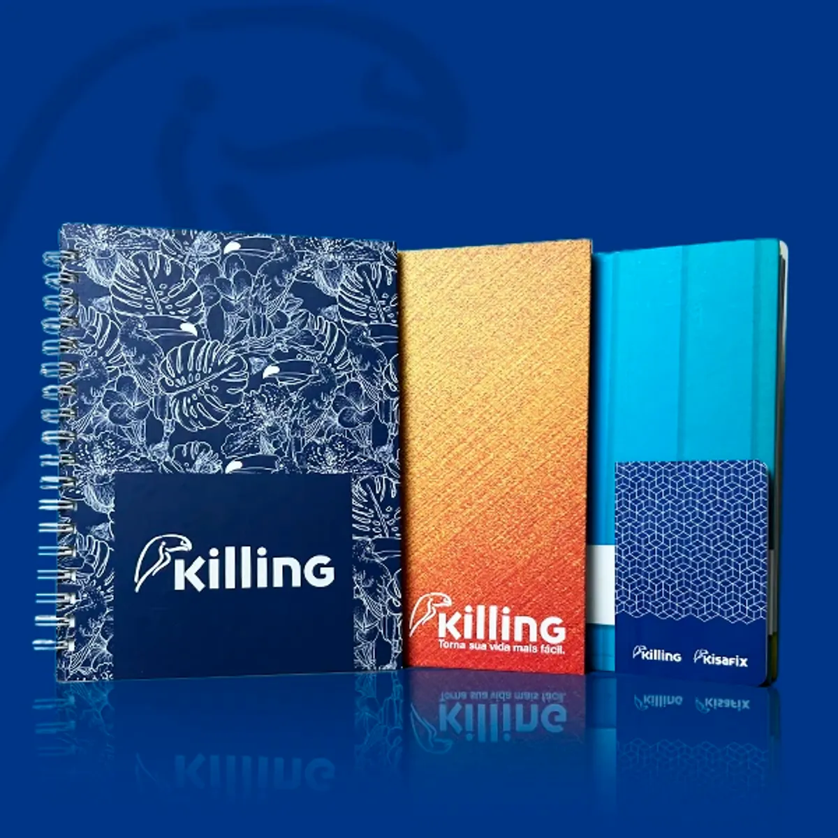 Laptop aberto exibindo a página inicial do site da Gi - Inovações para calçados, cliente da W3COM, com foco em calçados e a frase 