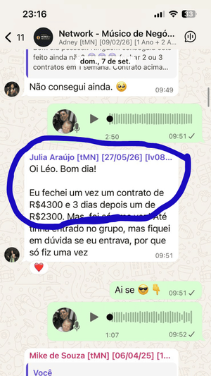 Descreva a imagem...