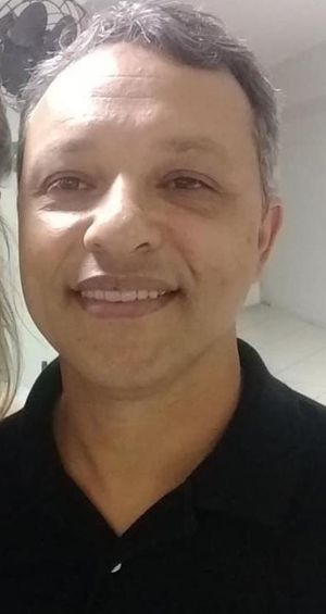 Descreva a imagem...