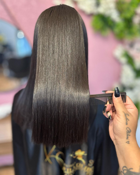 Descreva a imagem...