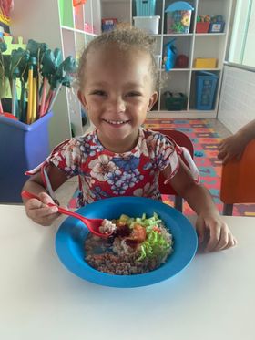 Descreva a imagem...