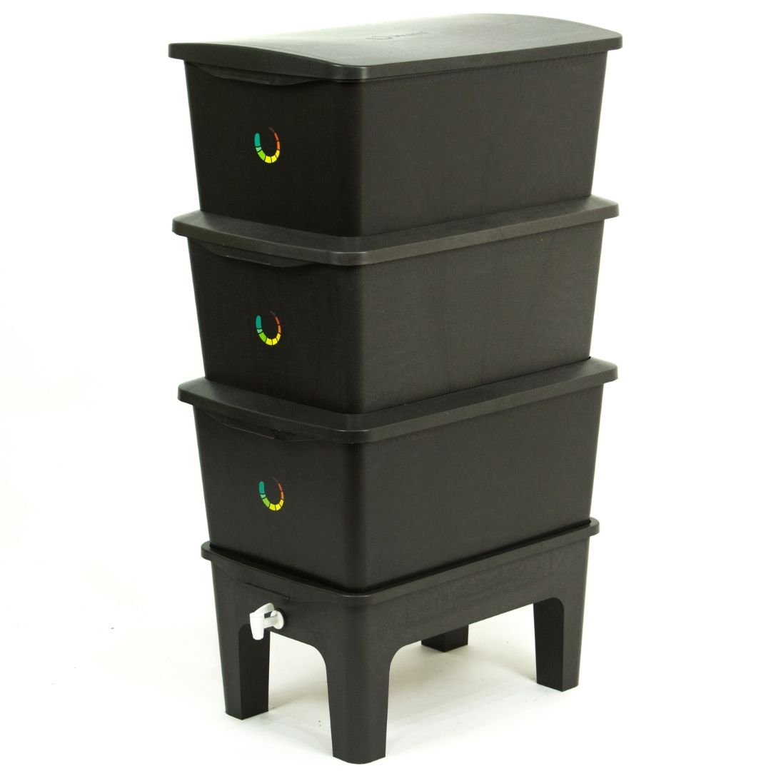 Somente a Composteira Preta 135L