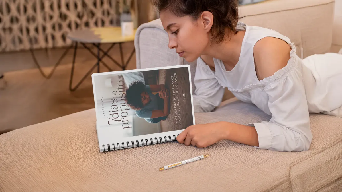 Descreva a imagem...